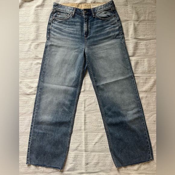 Rag & Bone Logan Mid Rise Featherweight Wide Leg Raw Hem Jeans Light/Med Wash 29 - Picture 4 of 10
